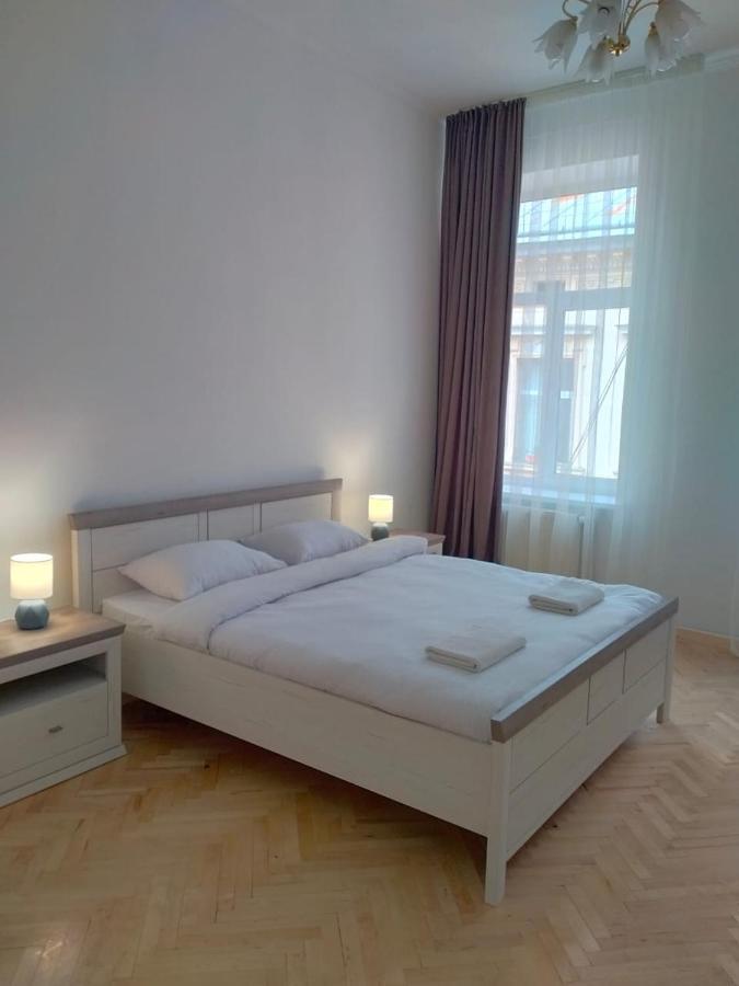 Avangard Kryva Lypa 3 Apart Lviv Exterior photo