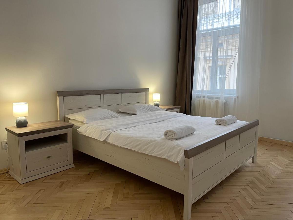 Avangard Kryva Lypa 3 Apart Lviv Exterior photo
